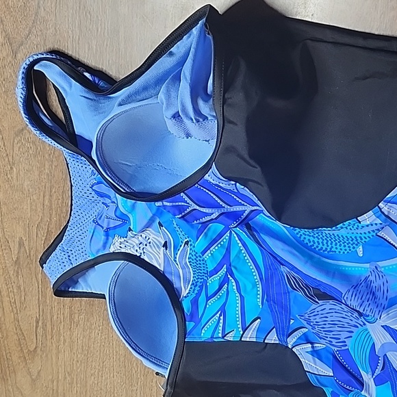 NWT ZeroXposur Swim Top - Picture 6 of 9